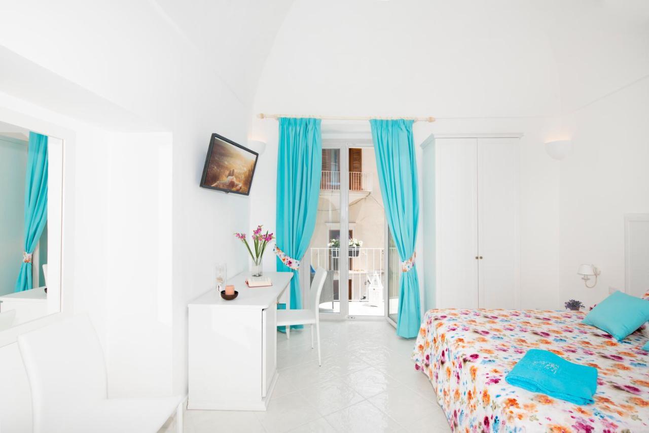 Ferienwohnung Casa Lucienne Positano Exterior foto