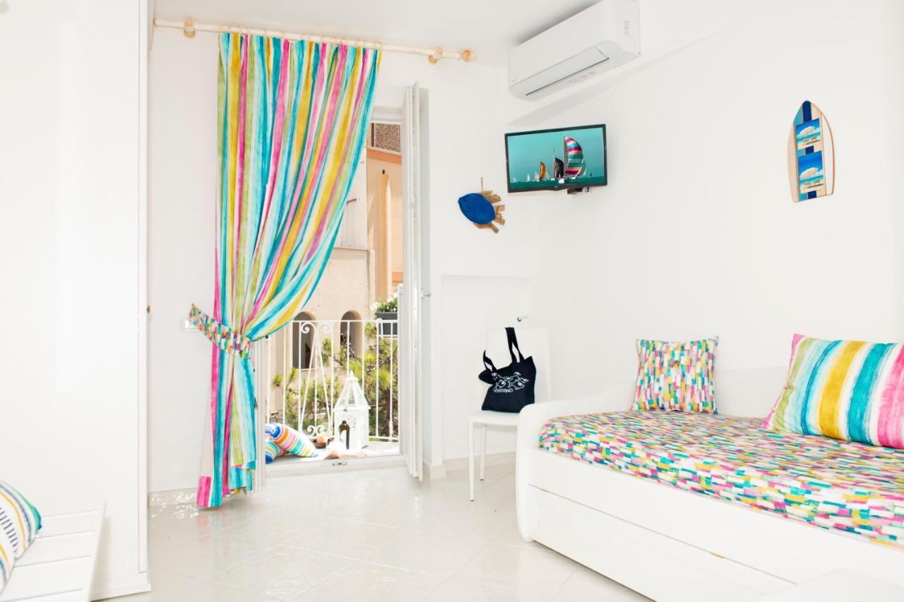 Ferienwohnung Casa Lucienne Positano Exterior foto